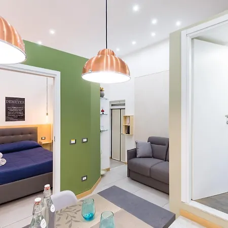 Baubo Sulla Via Dei Presepi By Napoliapartments Apartment *