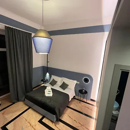 Πανσιόν Rettifilo 311 5*