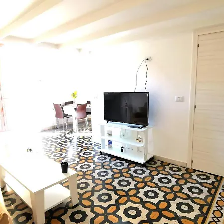 Cuccumella Apartment Naples