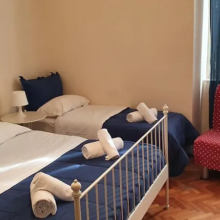 Napol-in 2* Nápoles