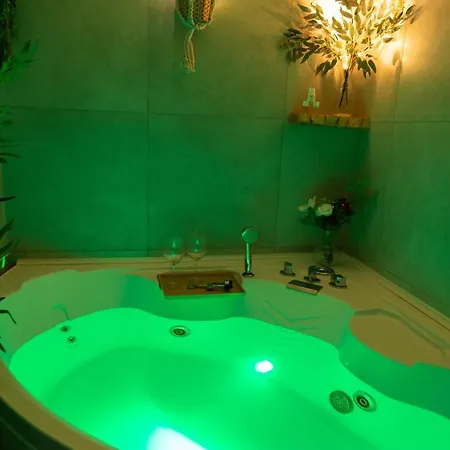 Holiday home Centro-duomo Casina Con Vasca Idromassaggio Naples