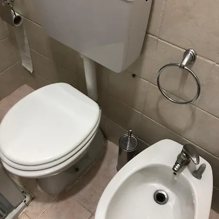 Dama Hostelbb Ostello *