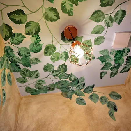 Bed & Breakfast Urban Jungle *