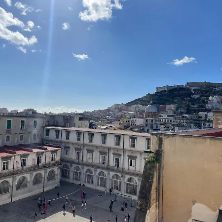 Apartment Di Sarno's Port'alba Naples