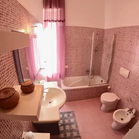 Di Sarno's Port'alba Apartment *