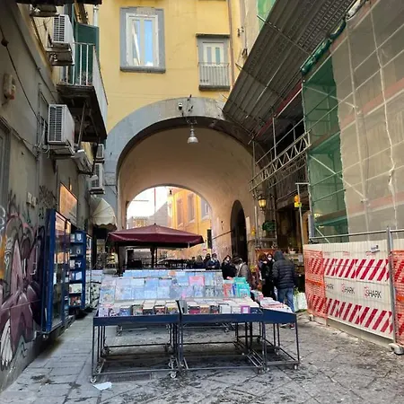 Apartmán Di Sarno's Port'alba *