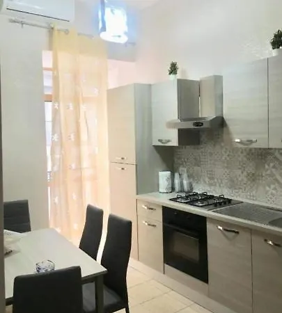 Nicolamore Apartment *