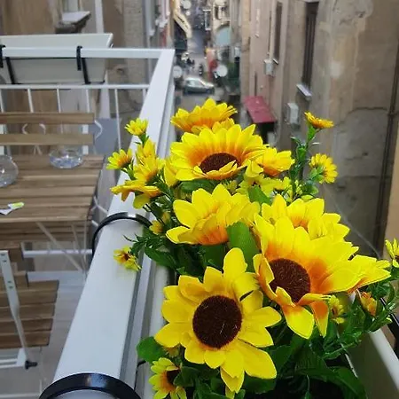 Lägenhet Giardinetto A Toledo Neapel