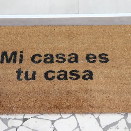 La Casa Di Ale A Chiaja דירה נאפולי