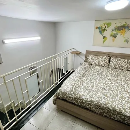 아파트 Modern In Napoli, Balcony *