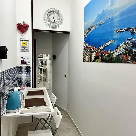 아파트 Modern In Napoli, Balcony 나폴리
