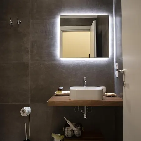 South Hands Luxury Neapel