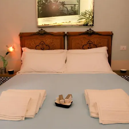 Napolicentrico Bed & Breakfast