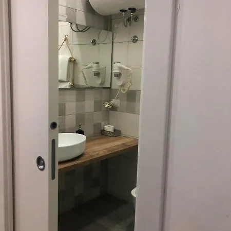 Oda ve Kahvaltı Downtown *