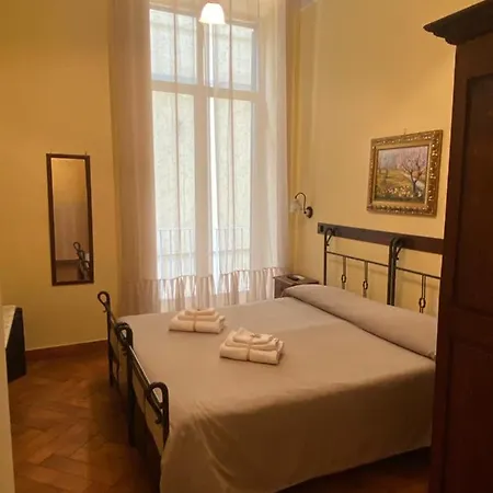 Conte Cavour Affittacamere 3*