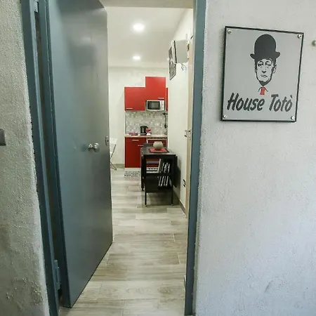 House Toto