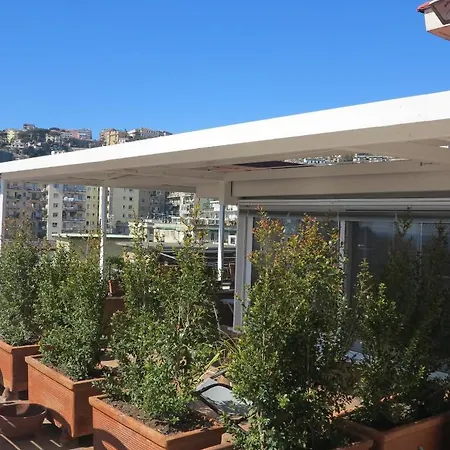 Apartment Bonbonniere In Chiaia District
