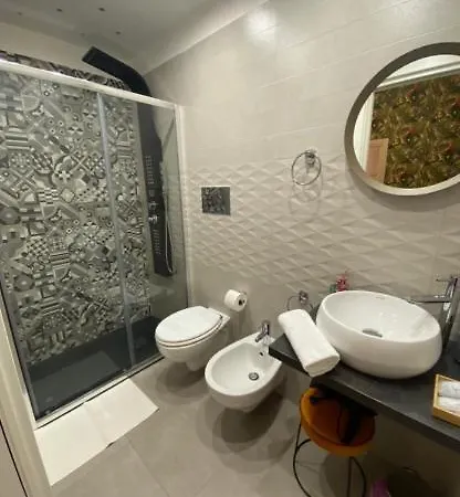 Bed & Breakfast Domus Leone Tre Naples