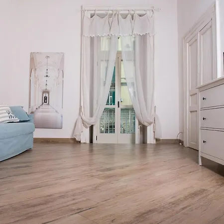 Maison La Mitra - Dimore Partenopee 2* ナポリ