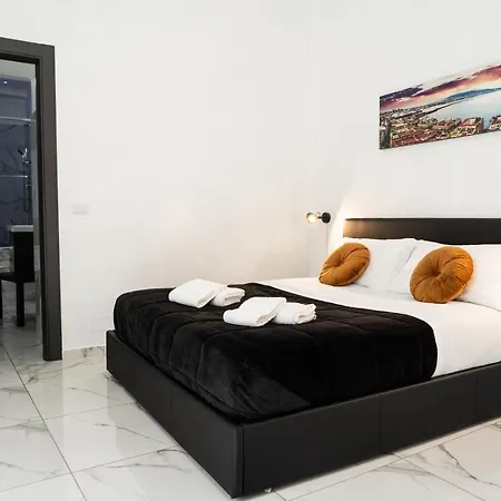 Ferdinando Sanfelice Centro Storico Bed & Breakfast