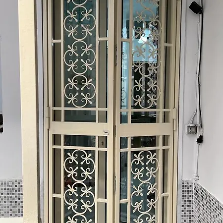 Diamond Apartment *