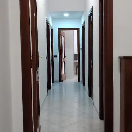 La Casa Dell'arte Nápoly