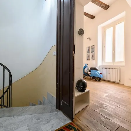 Vespa Apartment Naples