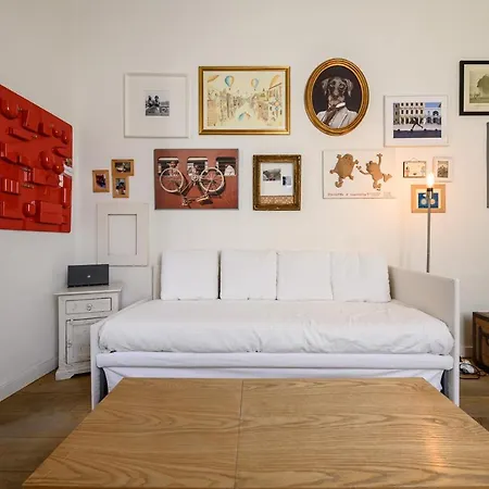 Vespa Apartment Naples