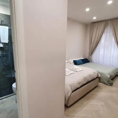 Dimora Costantino Bed & Breakfast Naples