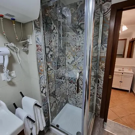 Holiday home Casa Ninetta - Spaccanapoli - Il Tipico Pianterreno Della Antica!