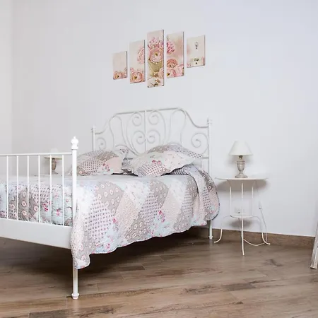 Maison La Mitra - Dimore Partenopee Bed & Breakfast Neapel