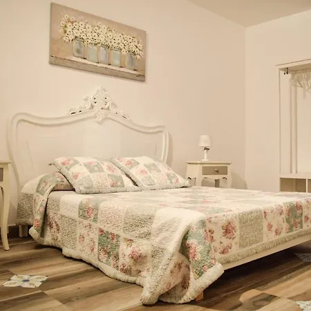 ベッド・アンド・ブレックファスト Maison La Mitra - Dimore Partenopee