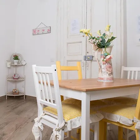 Maison La Mitra - Dimore Partenopee 2* ナポリ