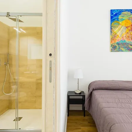 Barrio 133 - Double Bedroom In Center By Napoliapartments Naples