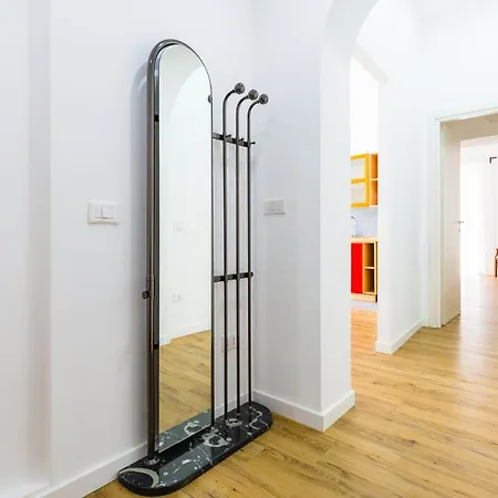 Barrio 133 - Double Bedroom In Center By Napoliapartments Apartment
