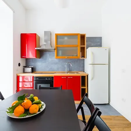 Barrio 133 - Double Bedroom In Center By Napoliapartments Naples