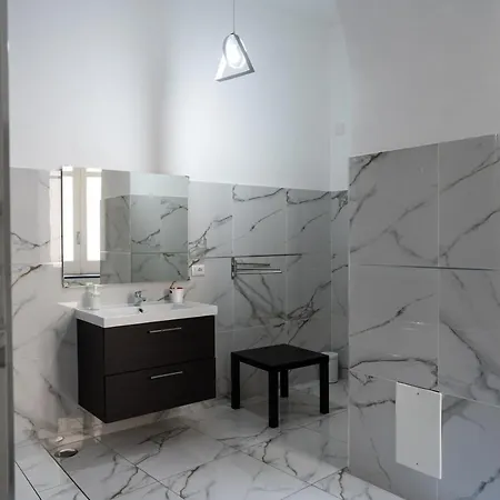 Ferdinando Sanfelice Centro Storico Bed & Breakfast Napoli