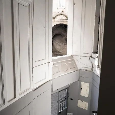 Ferdinando Sanfelice Centro Storico 2* Napoli