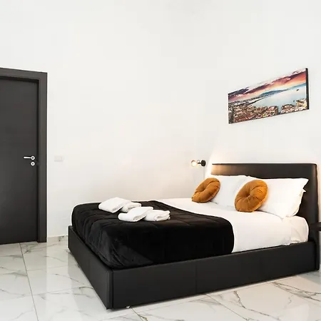 Ferdinando Sanfelice Centro Storico Bed & Breakfast Napoli