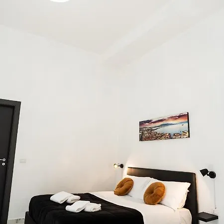 Bed & Breakfast Ferdinando Sanfelice Centro Storico
