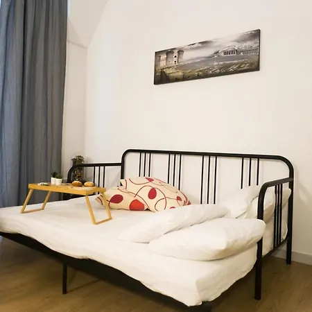 Residenza Sforza 2 * Naples