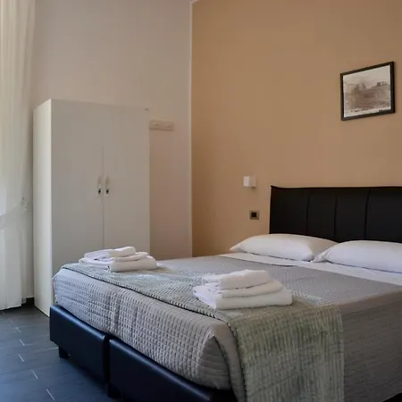 Guest house Le Porte Di - Naples