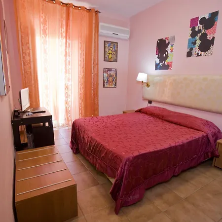 Hotel Cineholiday 3*