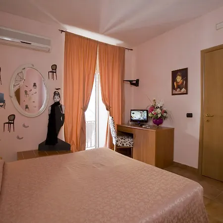Cineholiday Hotel Napoli