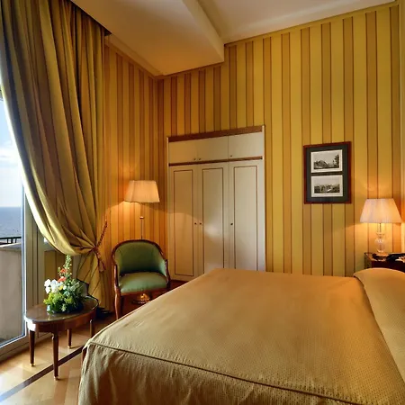 Grand Vesuvio Hotel 5*