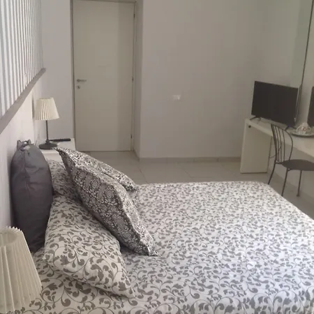 فندق مبيت وإفطار داي ديكوماني 3*