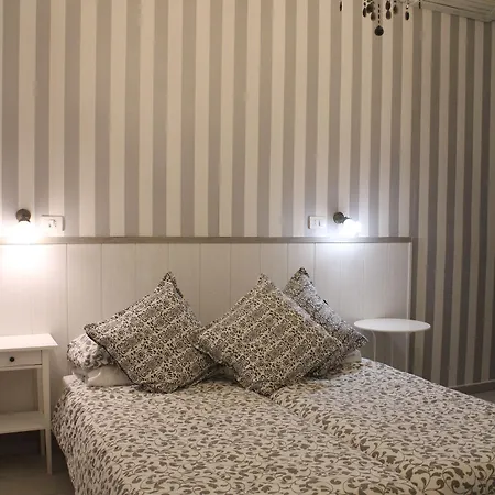 داي ديكوماني فندق مبيت وإفطار 3*