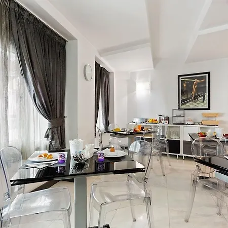 Golden Hotel 3*