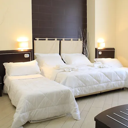Ferdinando Ii Hotel Neapol