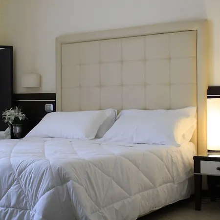 Hotel Ferdinando Ii 4*